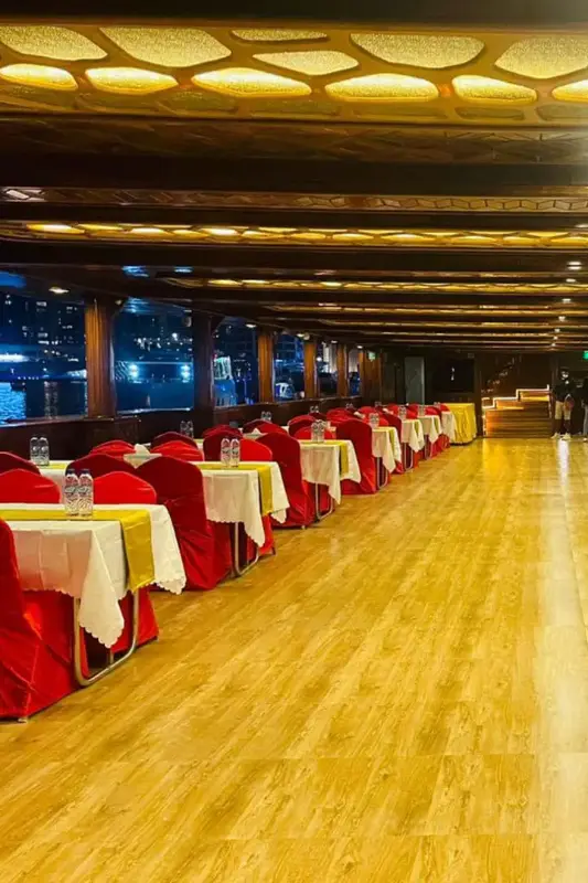 Dubai Marina Dinner Dhow Cruise at Ocean Empress